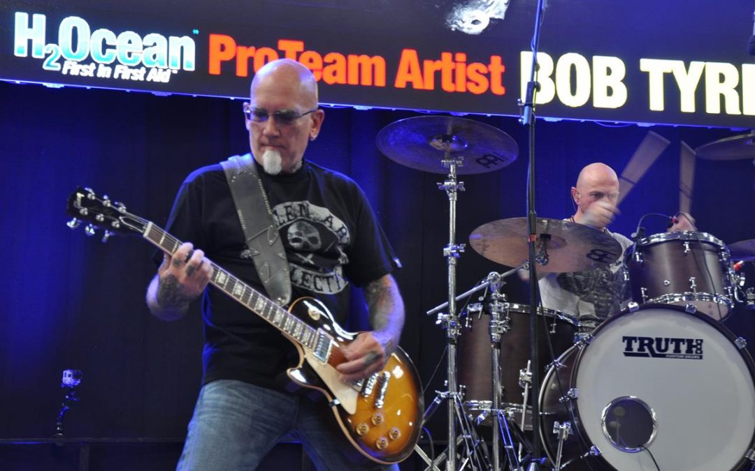 Tattoo-Band Monsterfucker