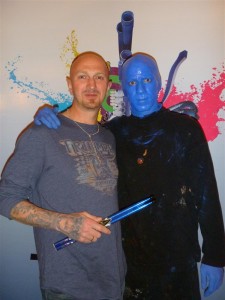 Andy Engel bei The Blue Men Group